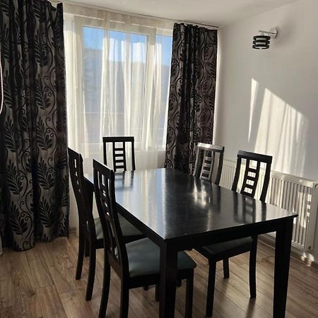 Nordic Sunny Apartment Suceava Esterno foto