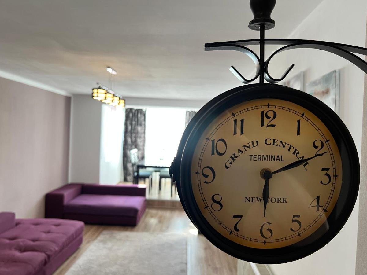 Nordic Sunny Apartment Suceava Esterno foto